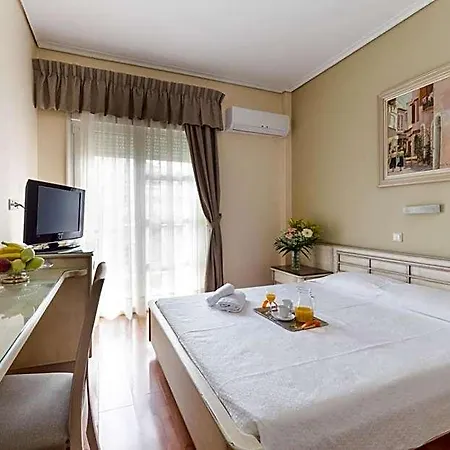 Lido Hotel 3*