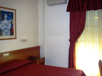 Lido מלון Kateríni