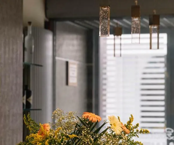 Lido Hotel 3*